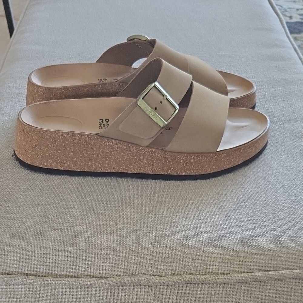 Papillio by Birkenstock Almina Sandals, color Sandcastle, Like New
